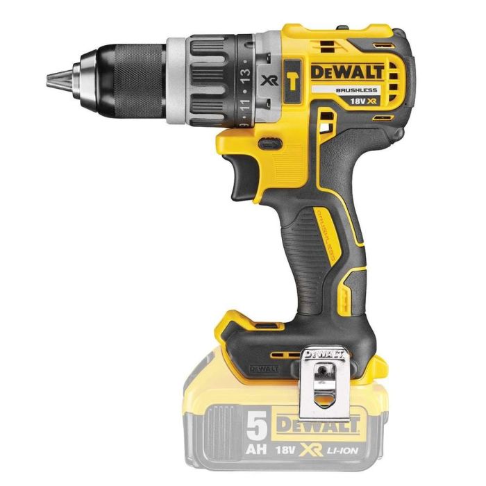 DeWALT - Masina de gaurit si insurubat cu percutie 70Nm, 18V, fara acumulator si incarcator [DCD796NT-XJ]