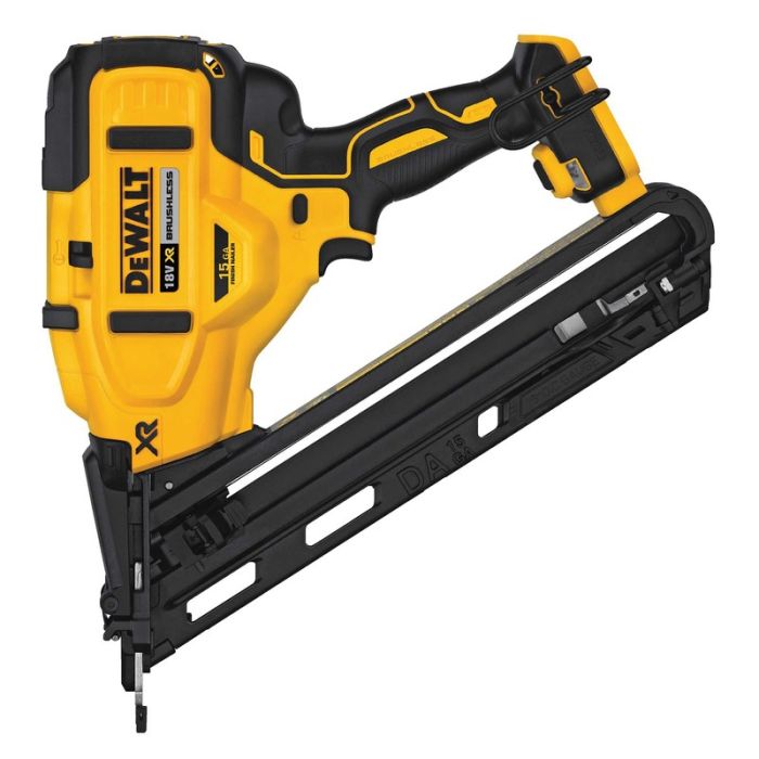 DeWALT - Pistol de batut cuie 15Ga, 32-63mm, 1.8mm, 34 grd, compatibil cu acumulator 18V [DCN650N-XJ]