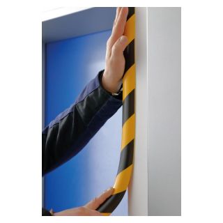 Profil de protectie autoadeziv Dancop pentru colt tip H, 5m, negru/galben